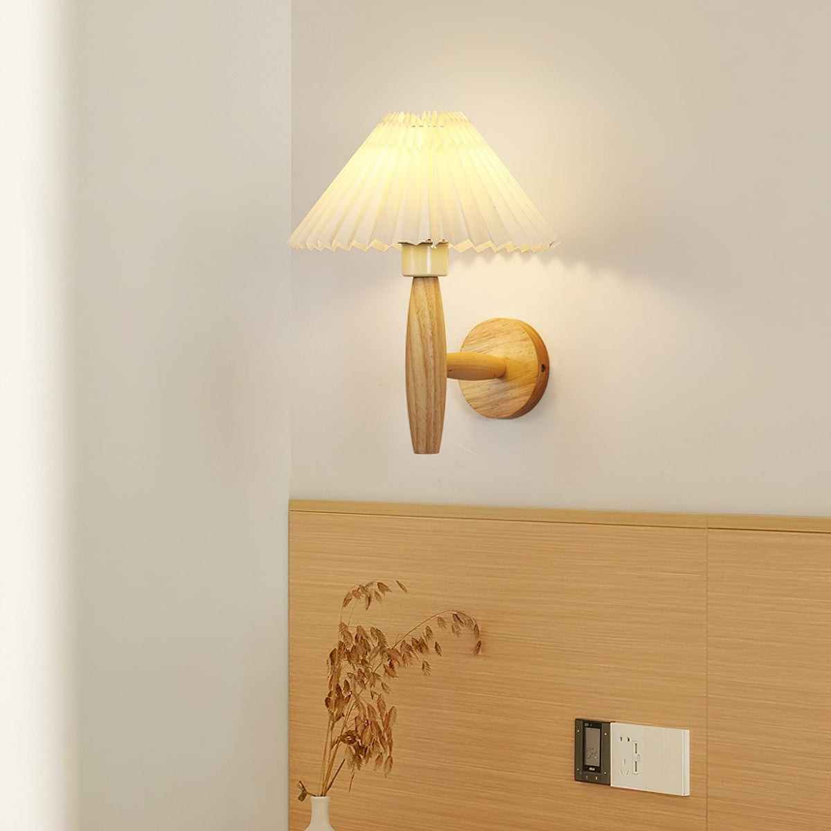 Pleated Wood Wall Light