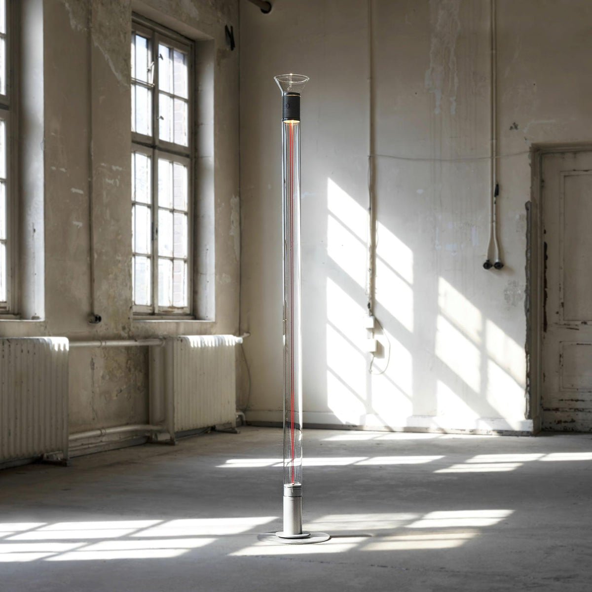 pole-tube-floor-lamp