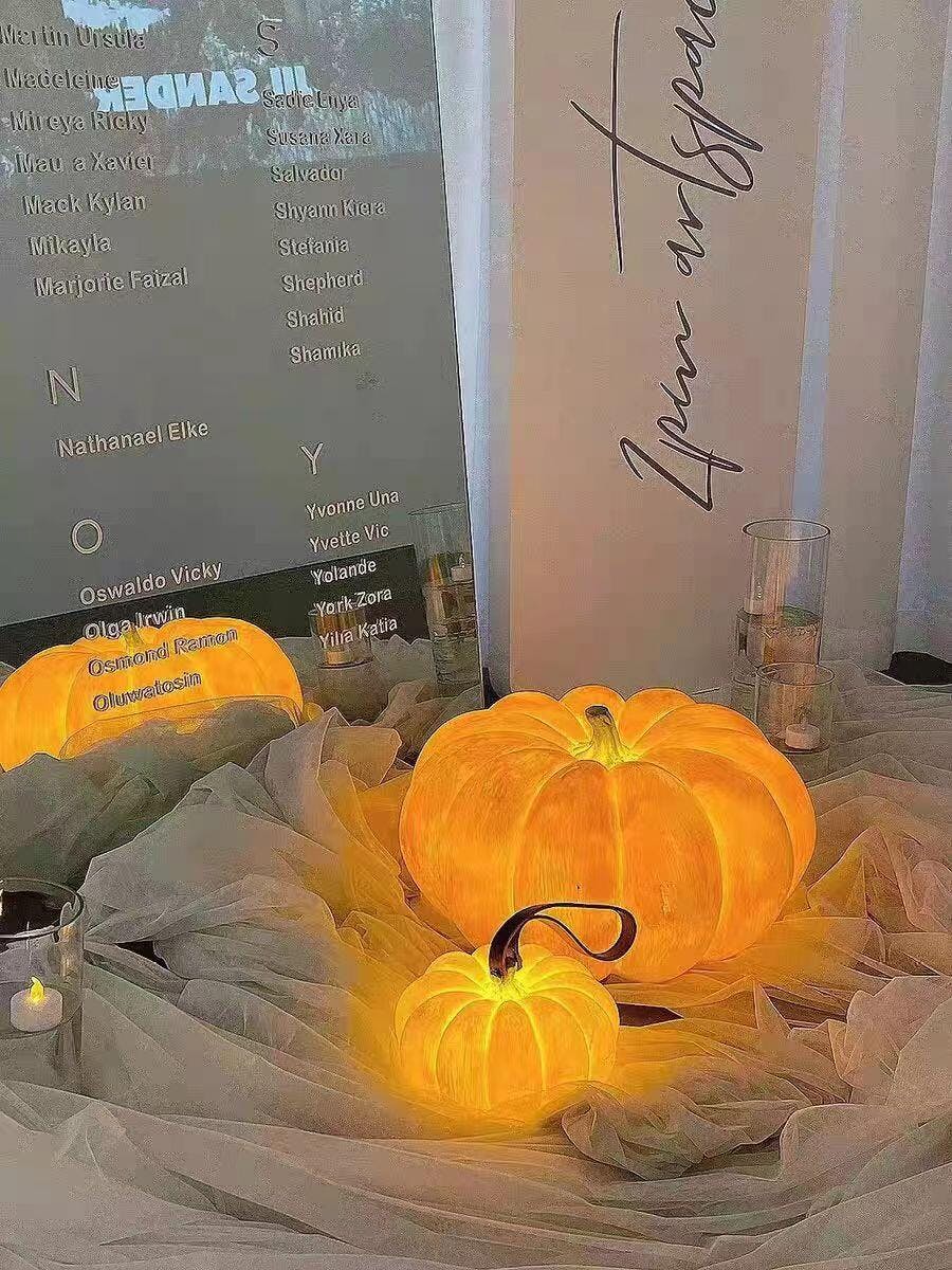 portable-pumpkin-table-lamp