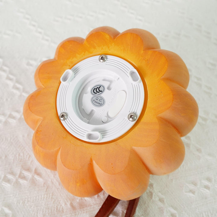 portable-pumpkin-table-lamp