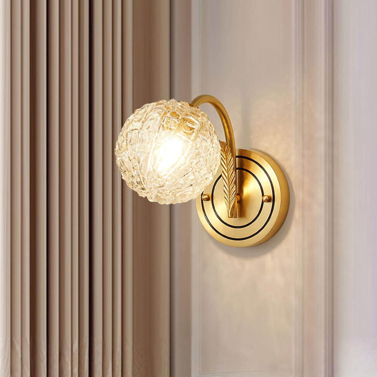 Postmodern Ball Shaped Wall Lamp