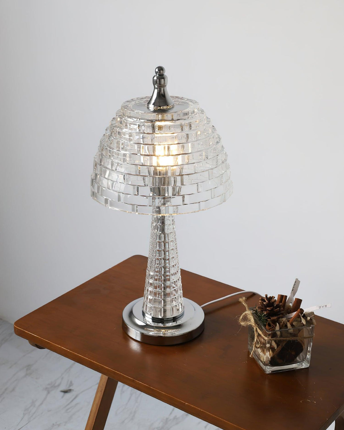 prism-tower-table-lamp