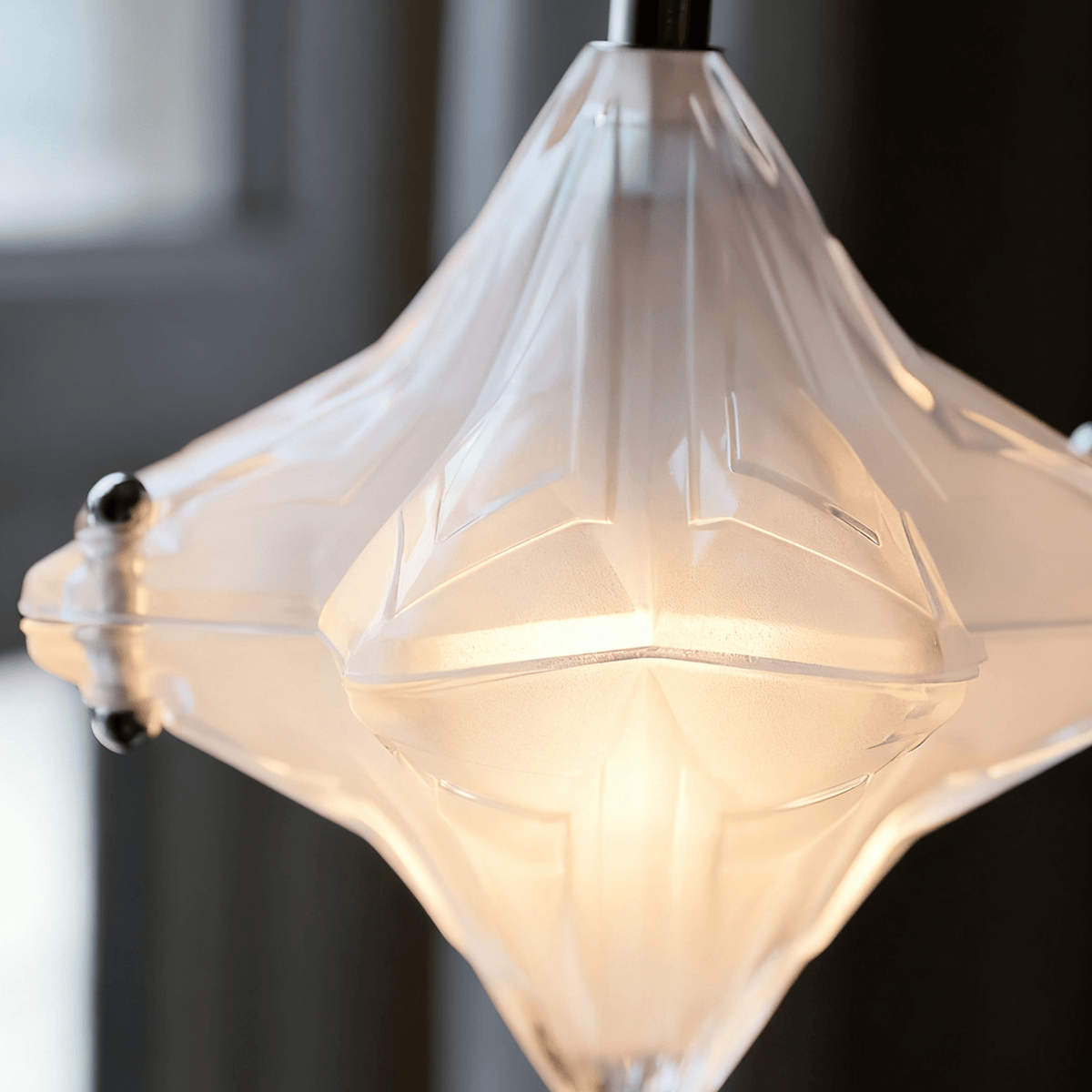 Prismatic Star Pendant Light – Crystal Glass Ceiling Lamp for Dining & Living Spaces