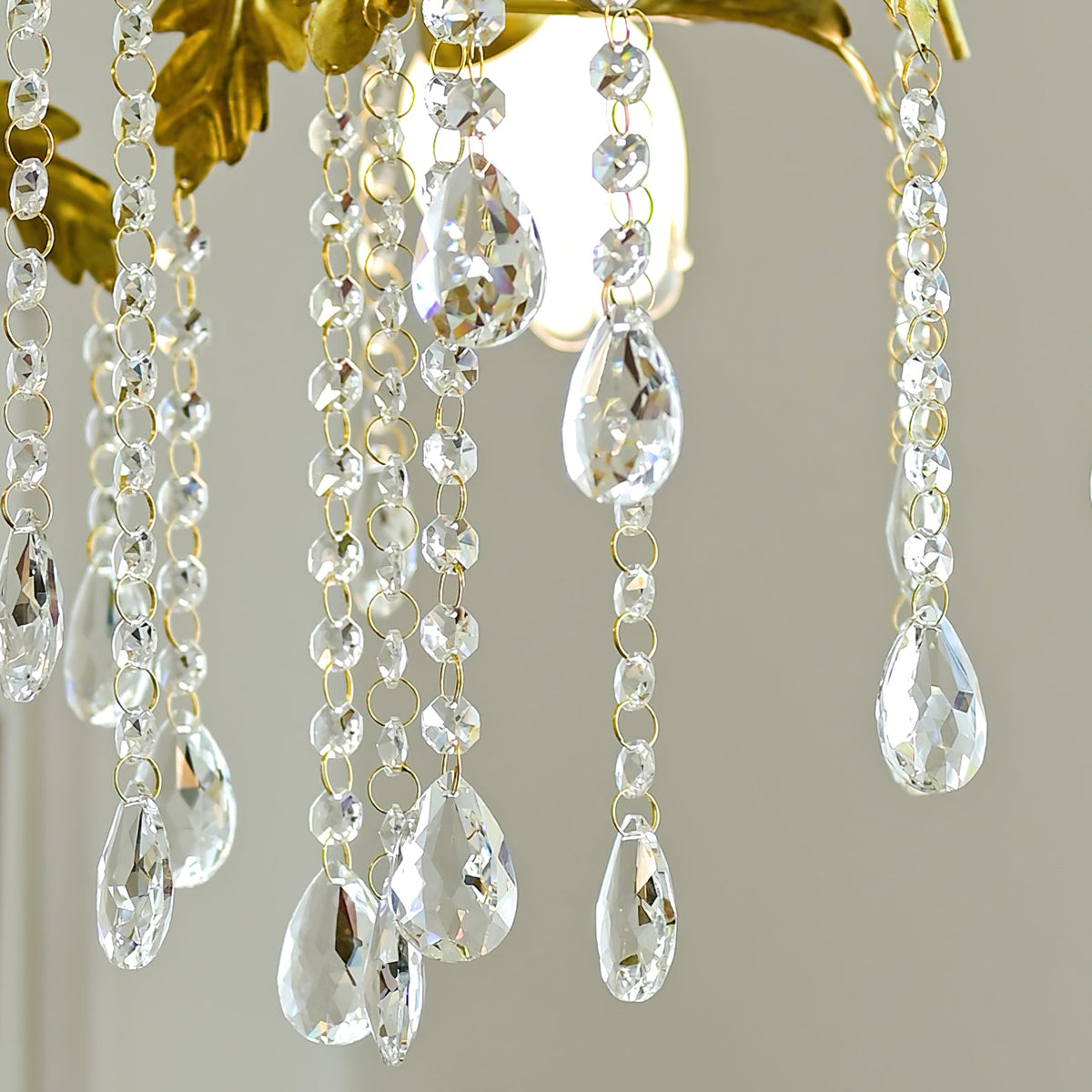 prosecco-chandelier