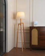 puccio-tripod-floor-lamp