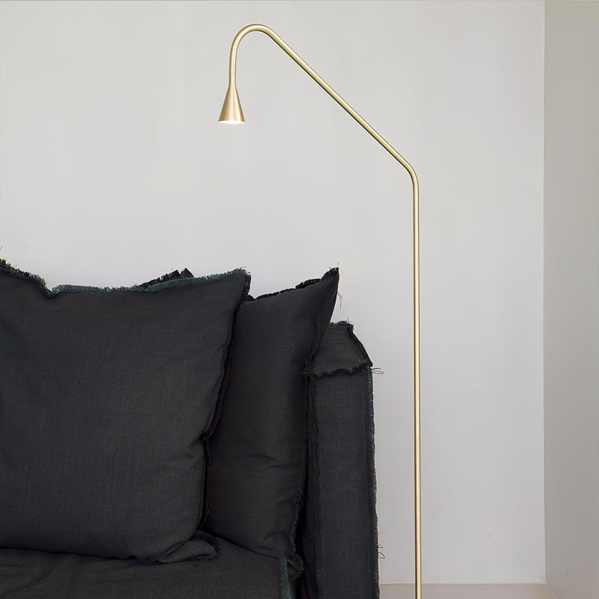 pureform-floor-lamp