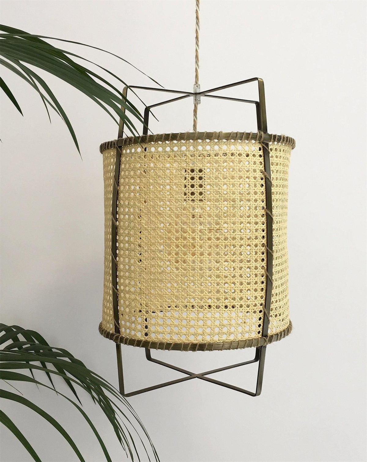 rattan-cane-pendant-light