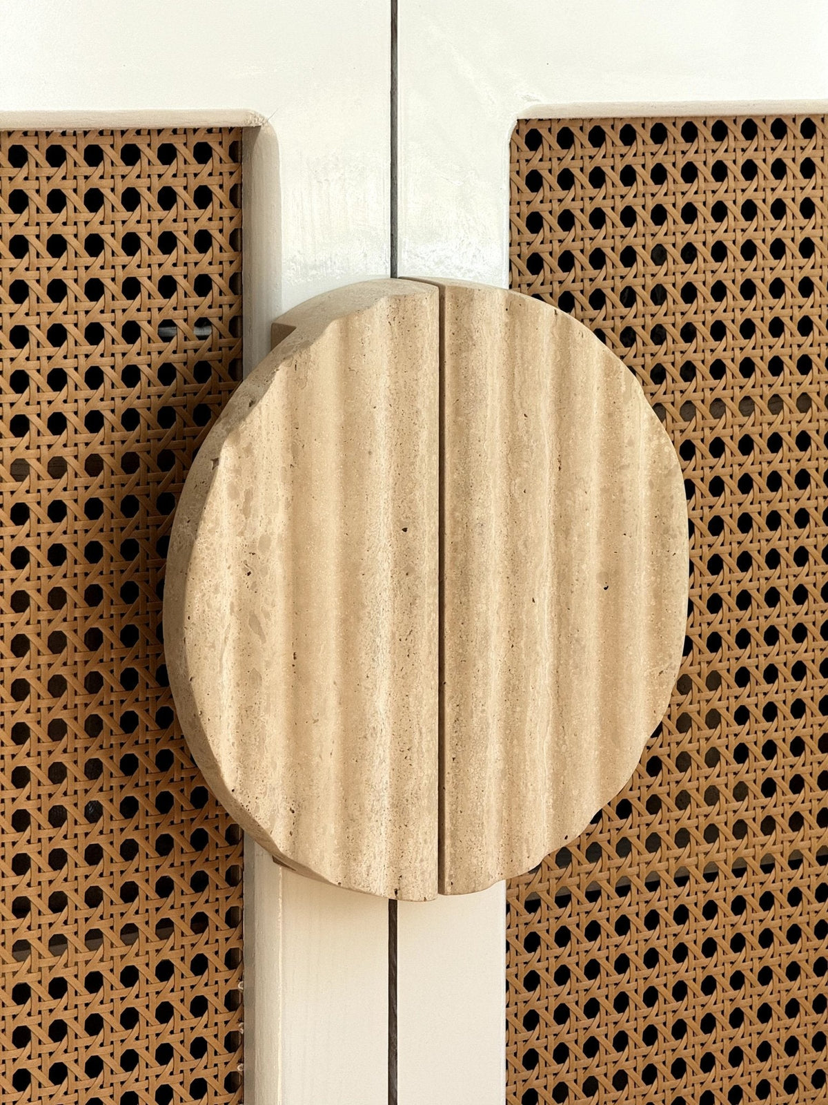 Ravina Ripple Marble Cabinet Pull Handle in Natural Stone