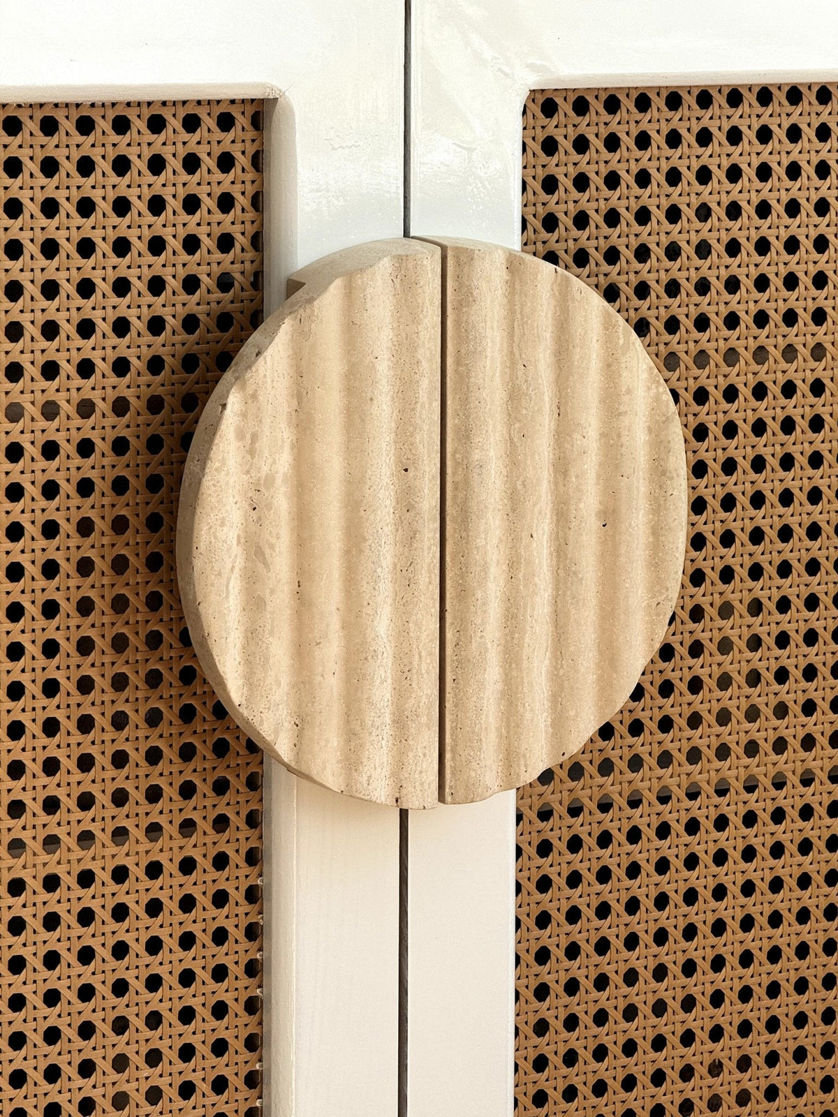 Ravina Ripple Marble Cabinet Pull Handle in Natural Stone