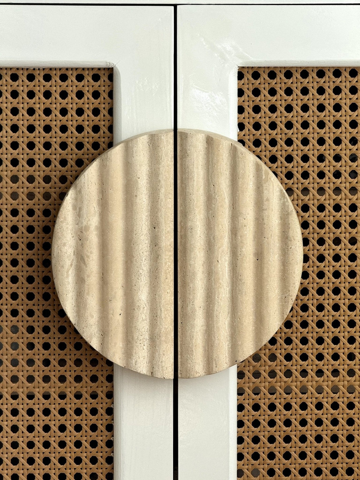 Ravina Ripple Marble Cabinet Pull Handle in Natural Stone