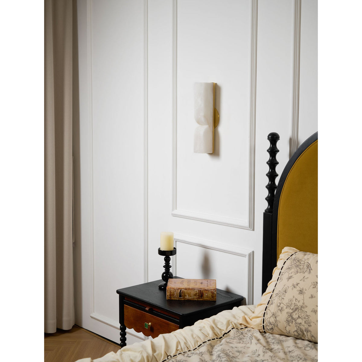 rectangular-alabaster-wall-lamp