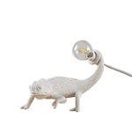 resin-lizard-table-lamp
