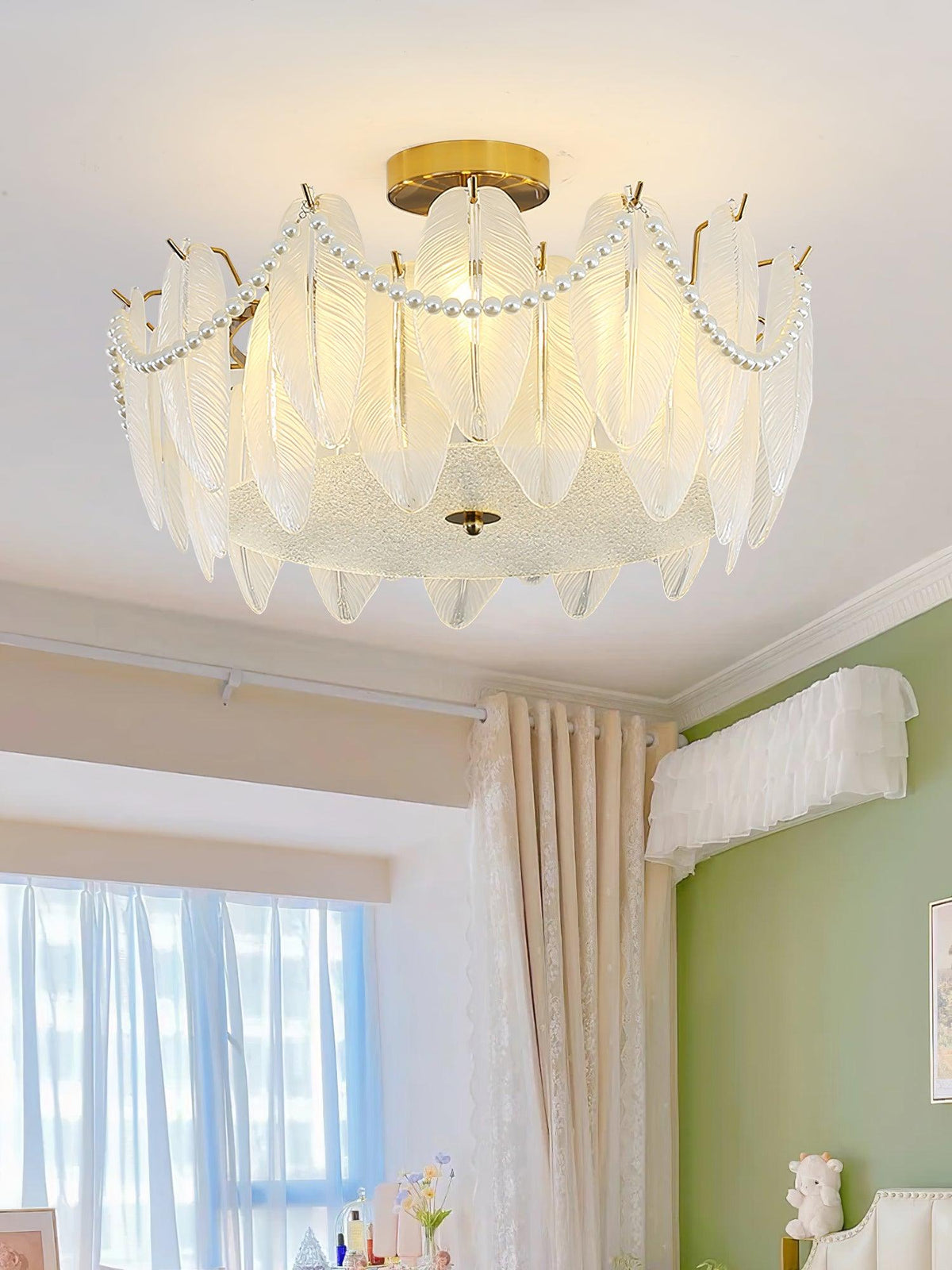retro-feather-ceiling-lamp