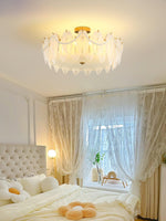 retro-feather-ceiling-lamp