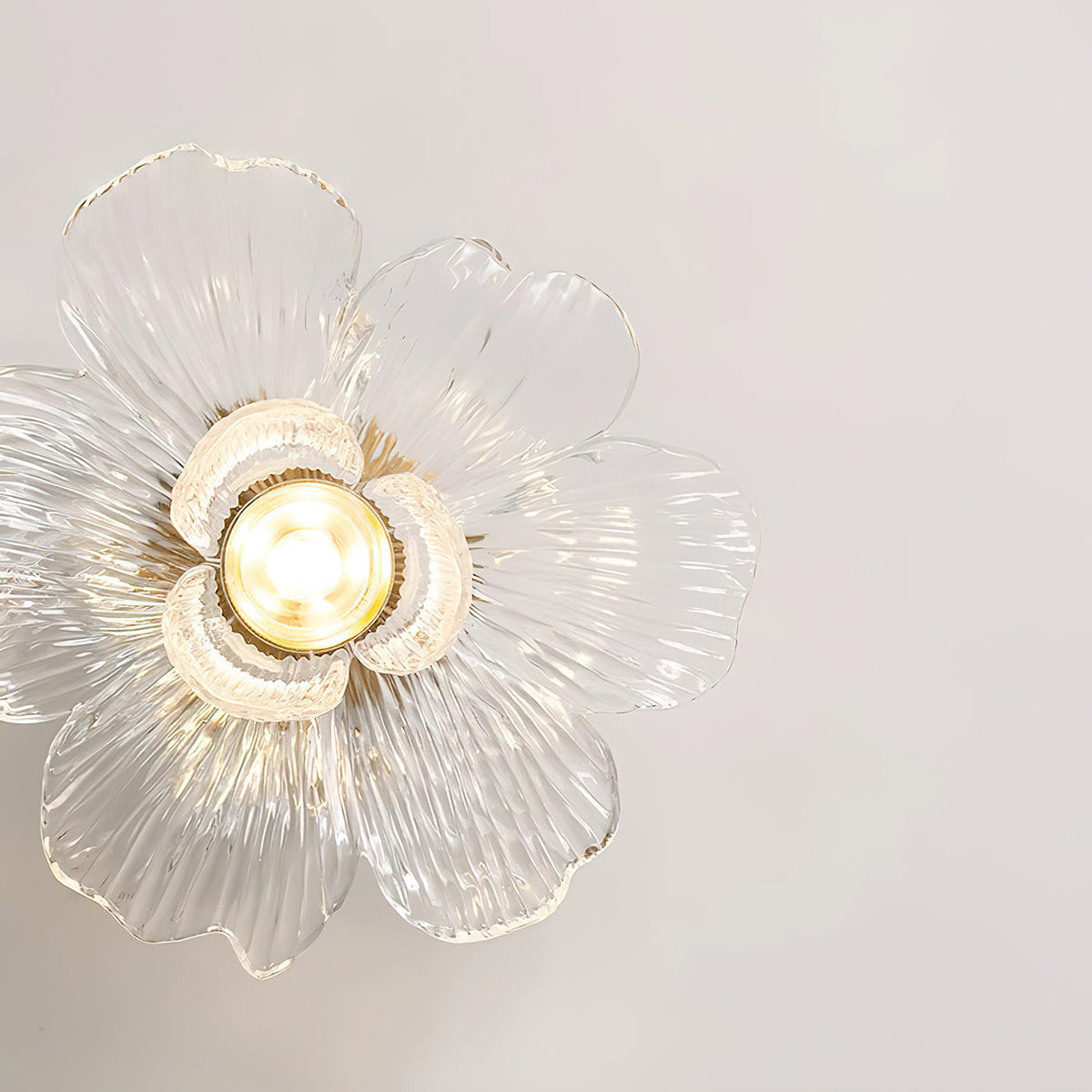 retro-petal-ceiling-light