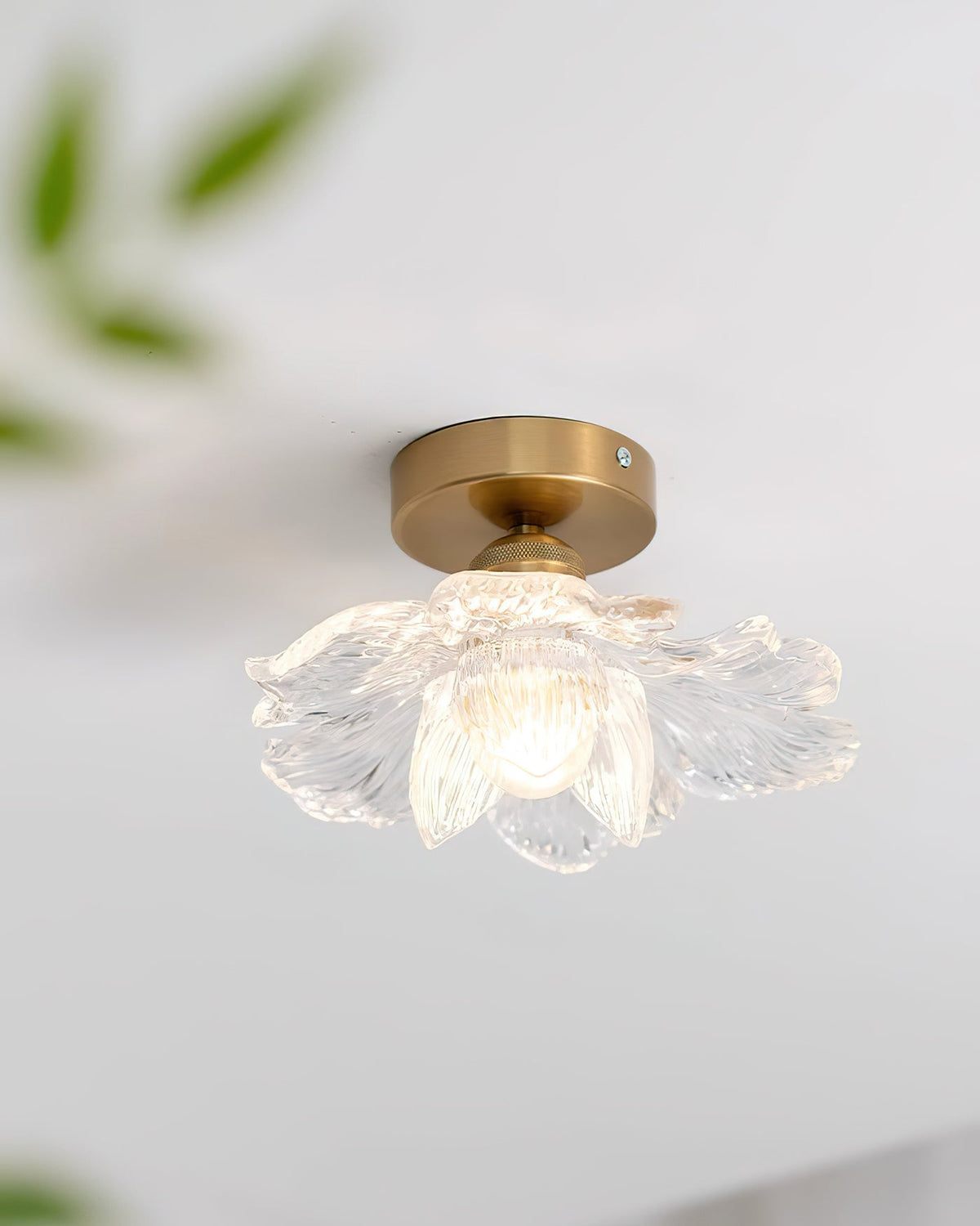 retro-petal-ceiling-light