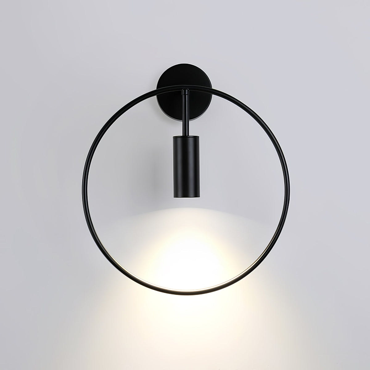 Revolta Wall Lamp