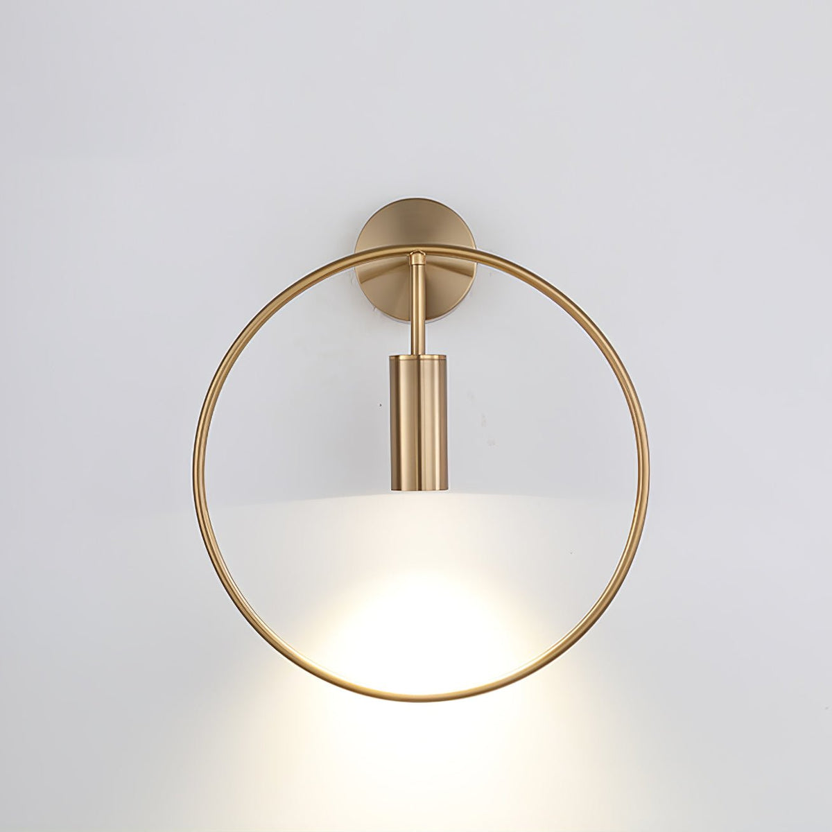 Revolta Wall Lamp