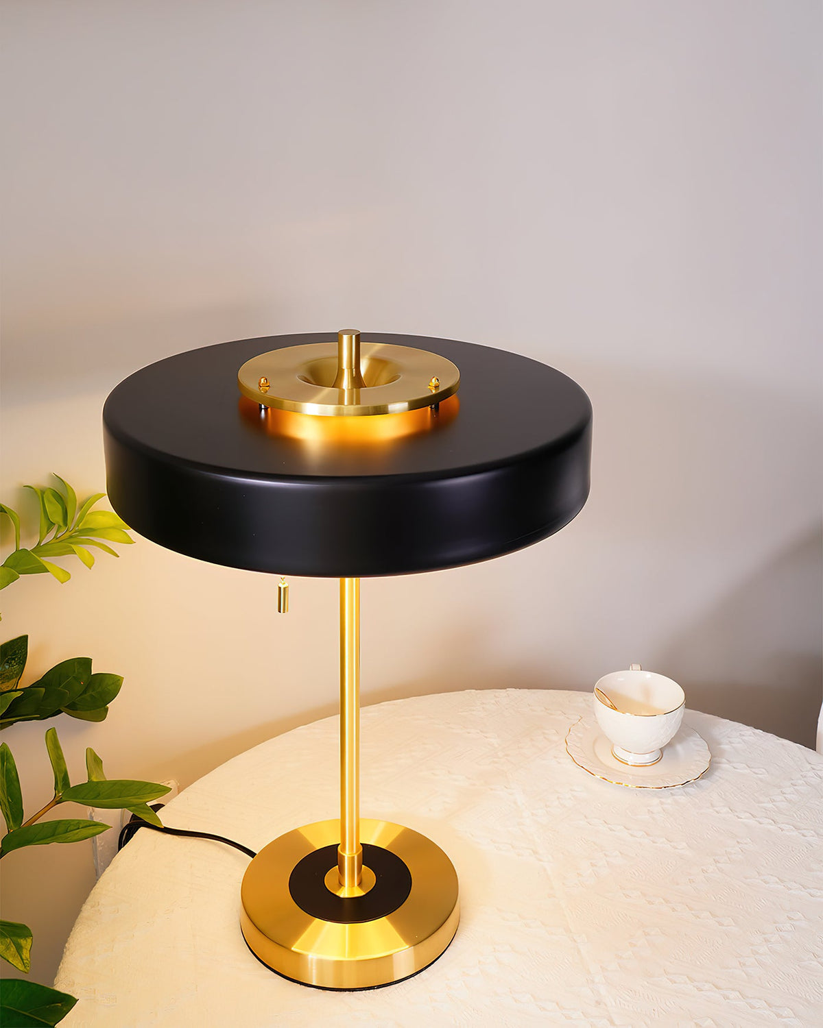 revolve-table-lamp