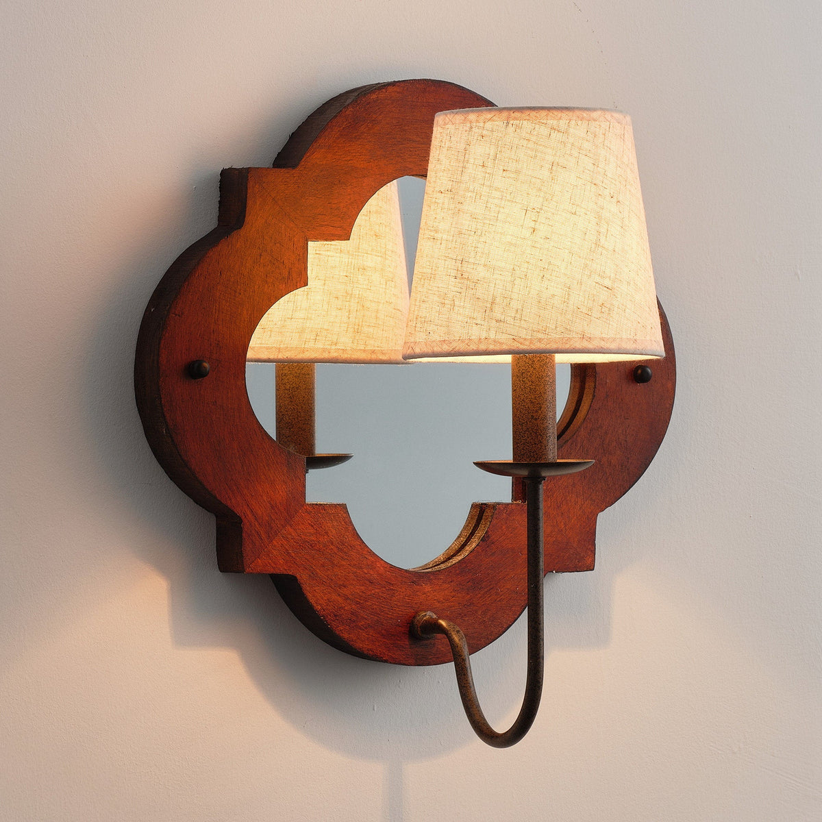 rheam-wall-lamp