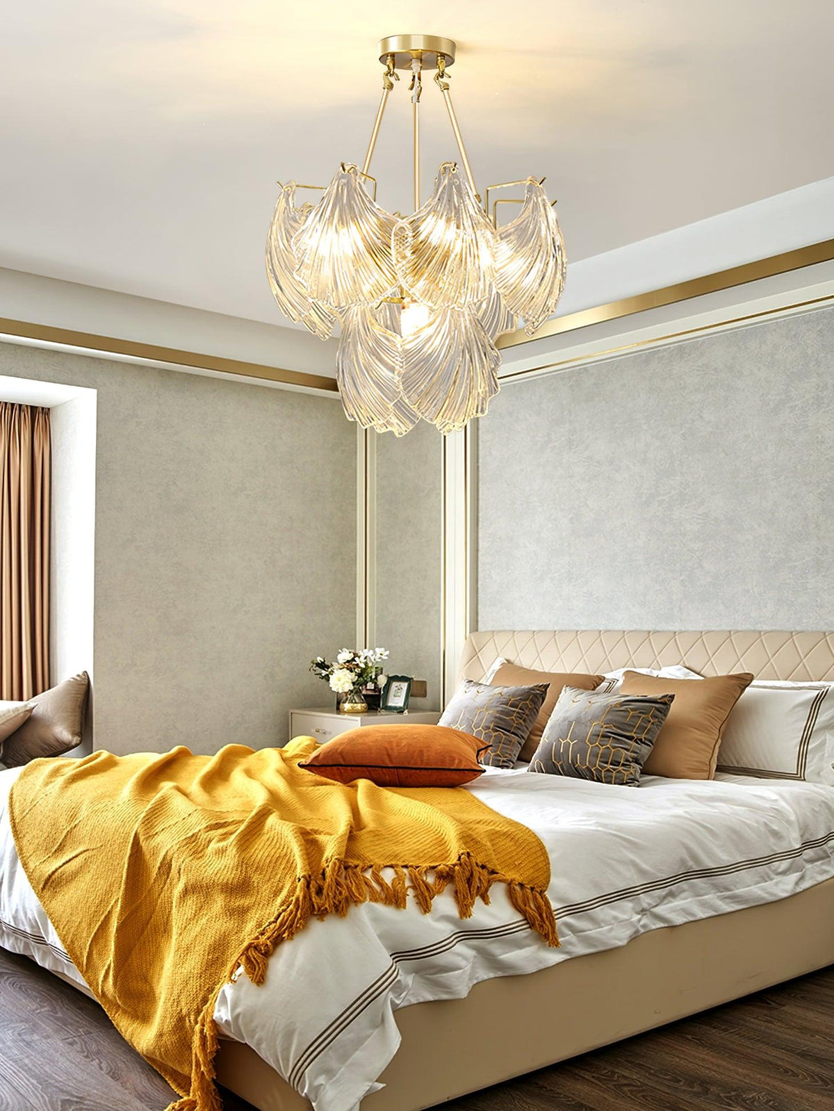 Ribbed Shell Ceiling Light