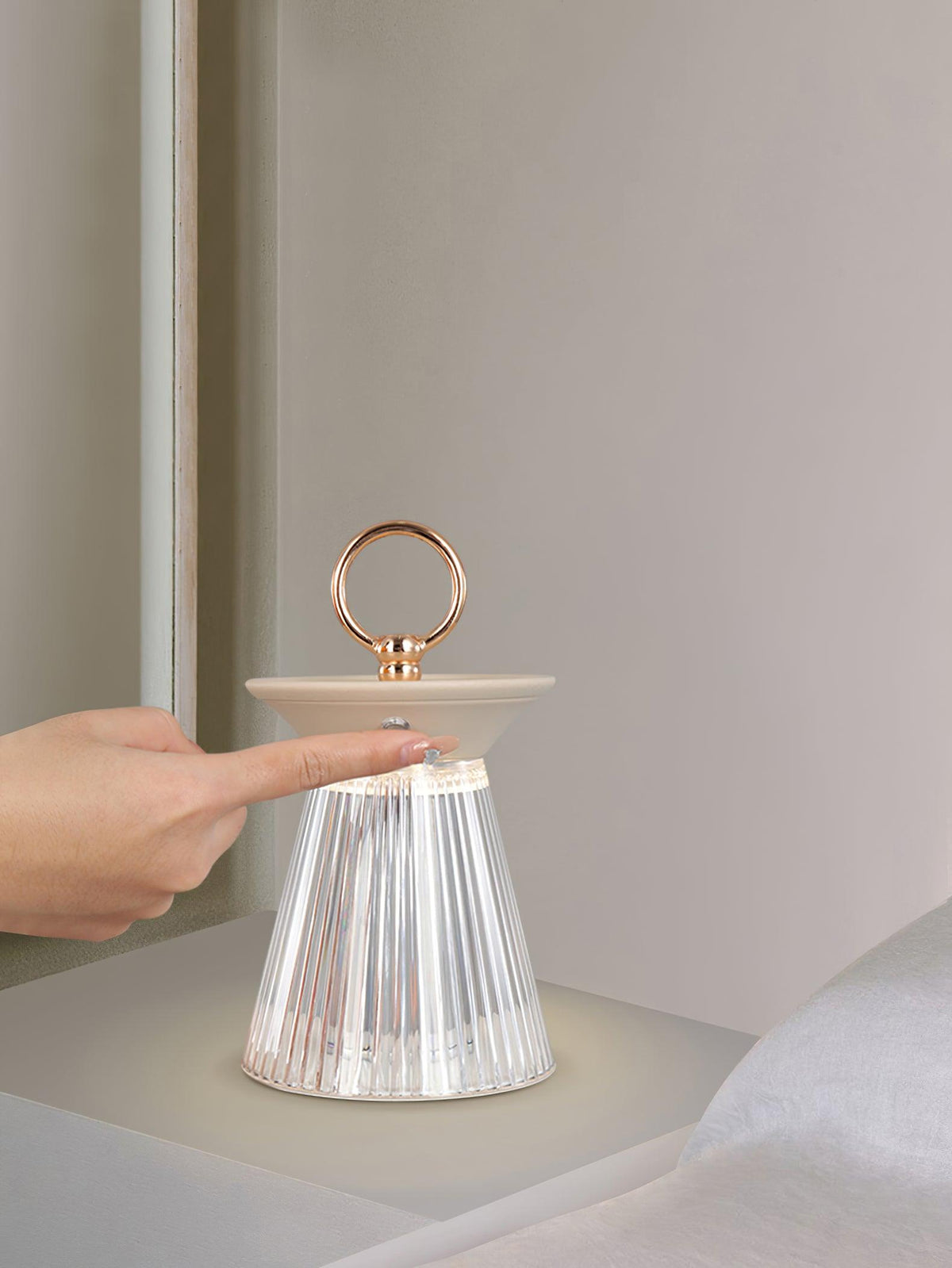 ribbed-table-lamp