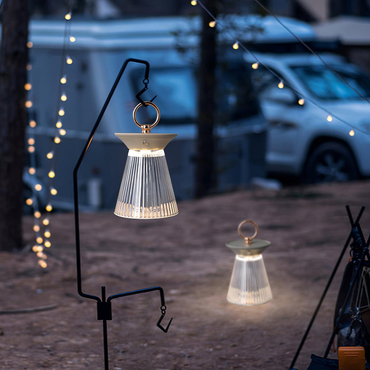 ribbed-table-lamp