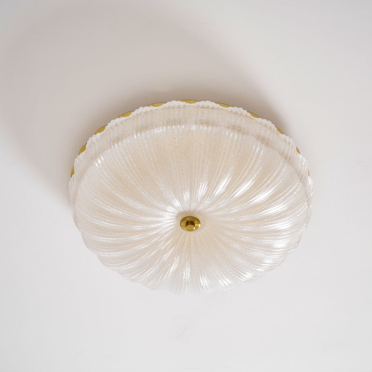 Ripple Glass Ceiling Light – Modern Flush Mount LED Fixture in Gold