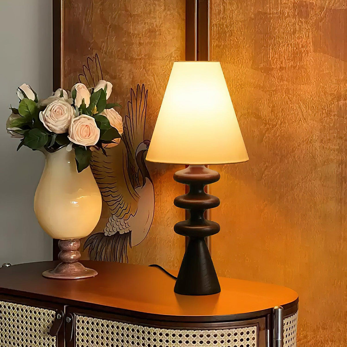 ripple-wood-table-lamp