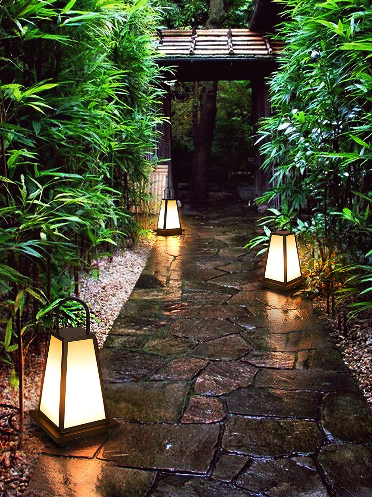 Roam Lantern Garden Solar Outdoor Lamp