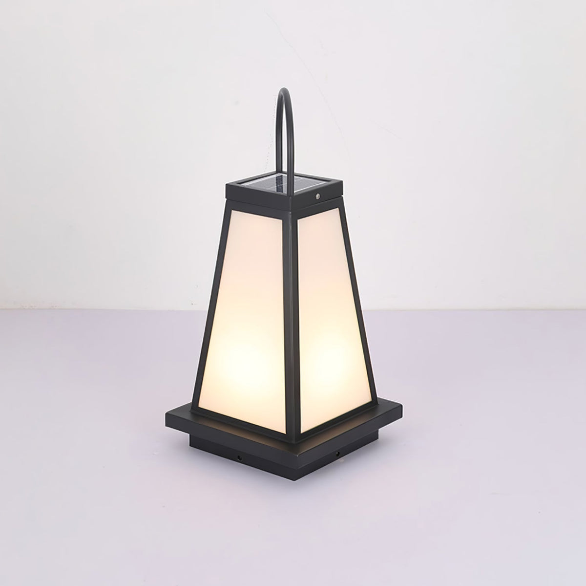 Roam Lantern Garden Solar Outdoor Lamp
