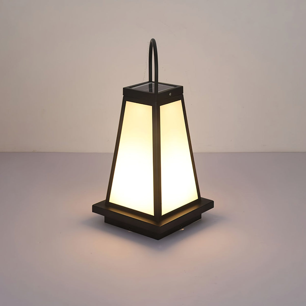 Roam Lantern Garden Solar Outdoor Lamp