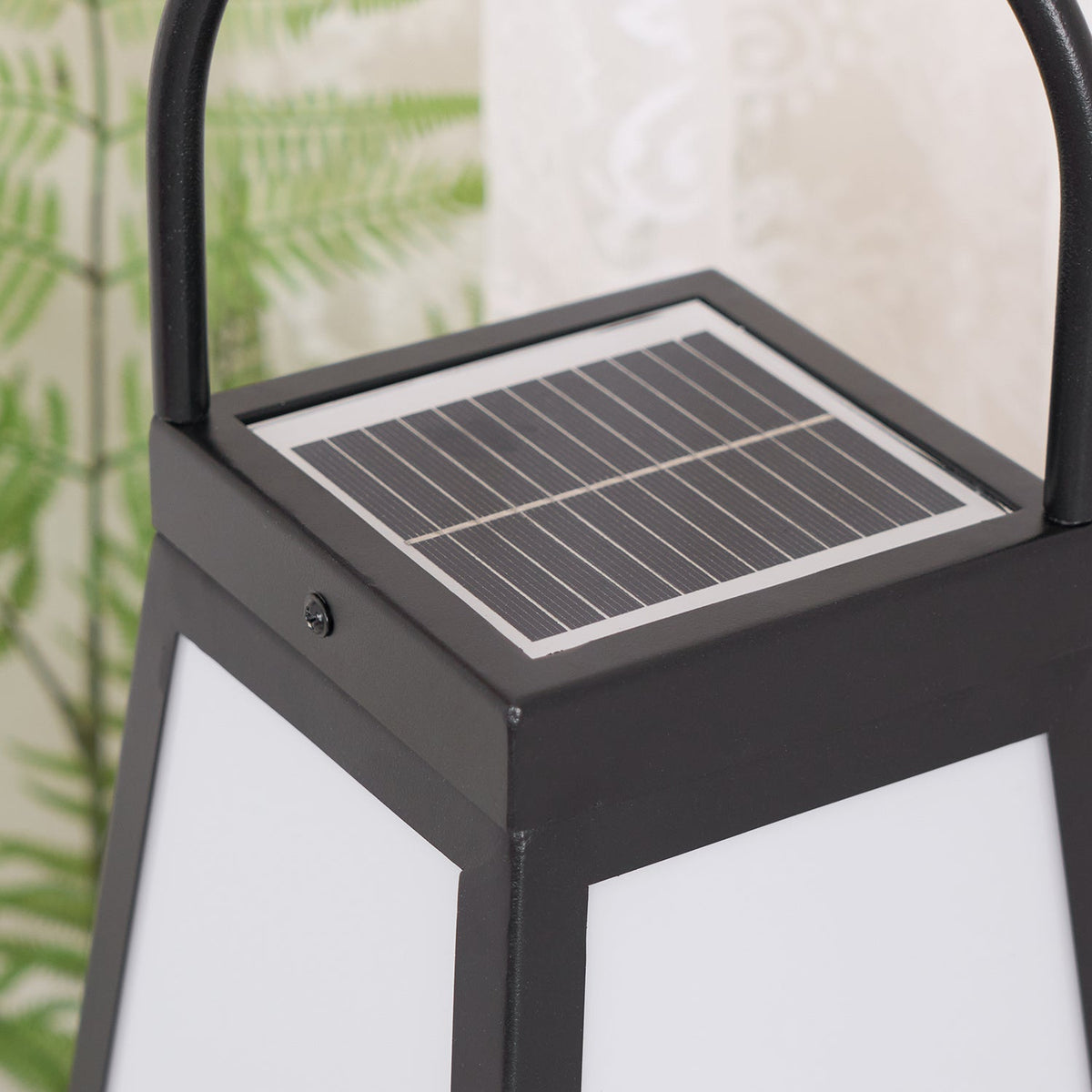 Roam Lantern Garden Solar Outdoor Lamp