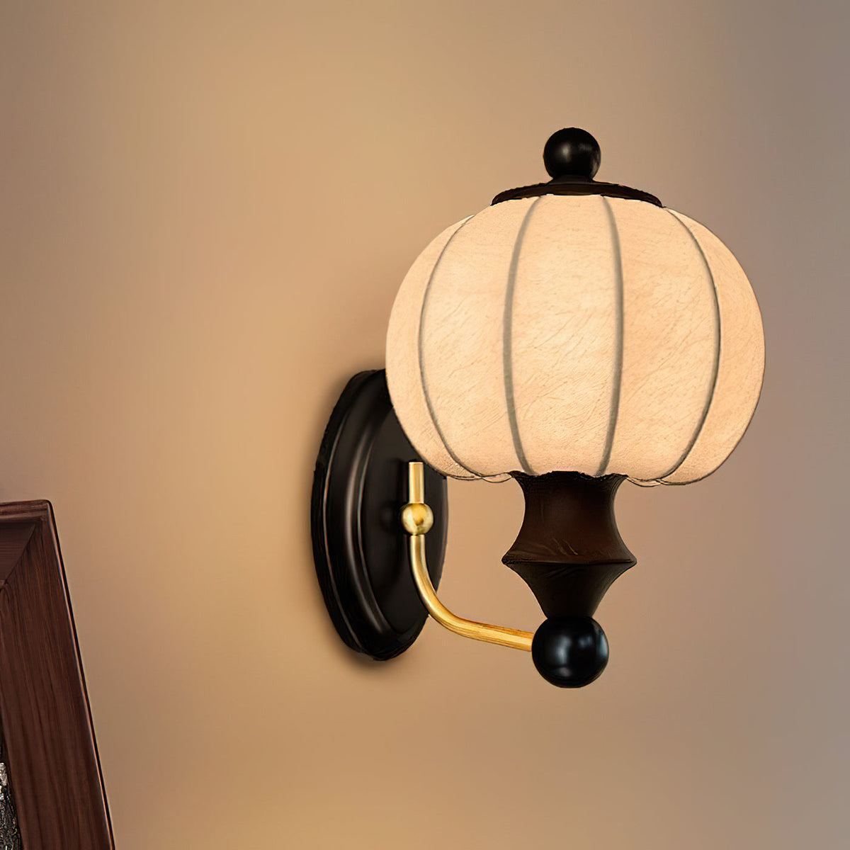 phiffer-wall-lamp