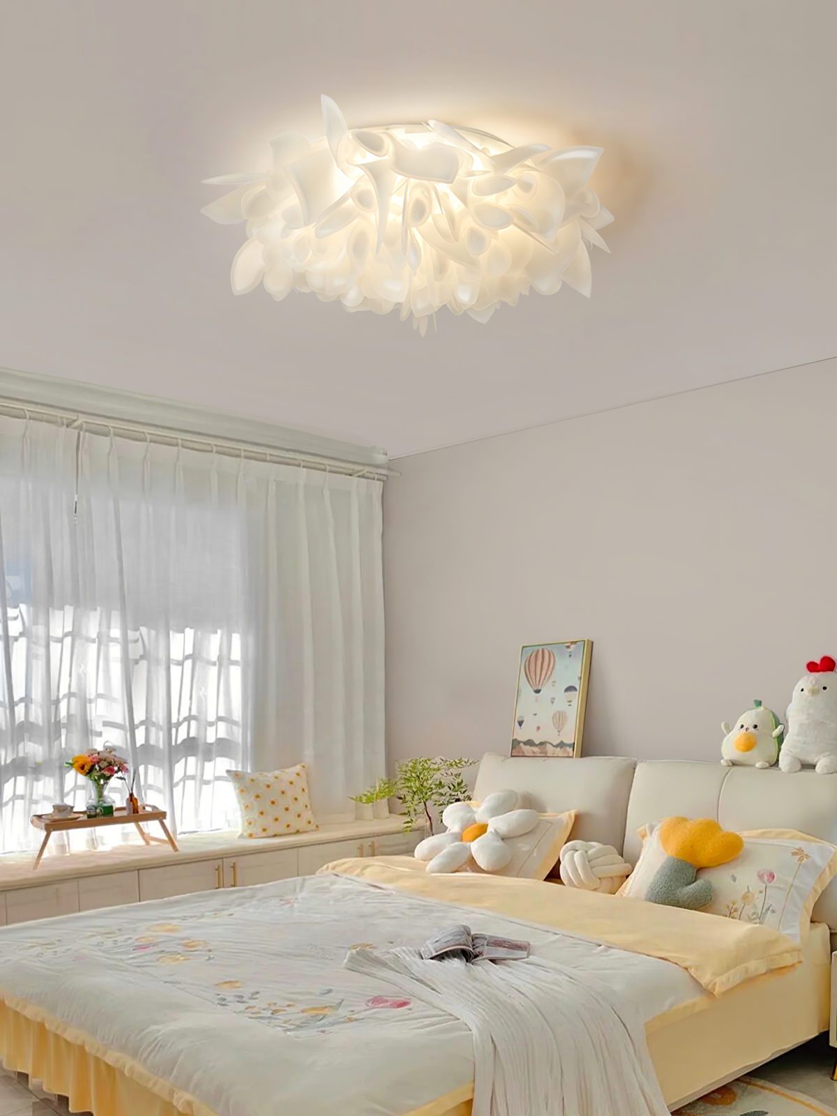 Romantic Petal Ceiling Lamp