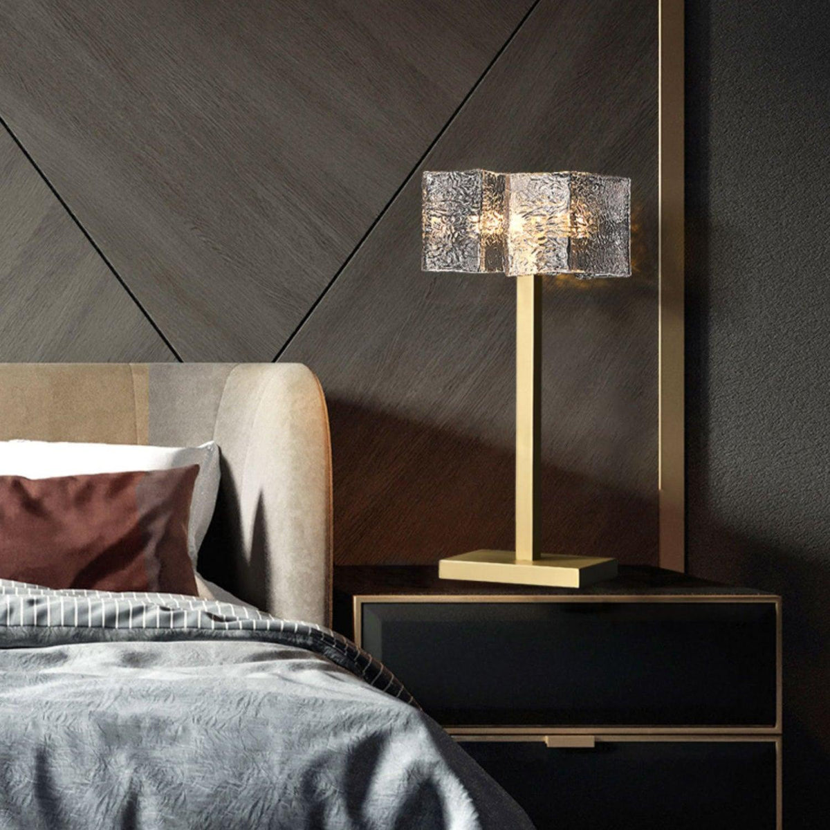 Roosevelt Table Lamp