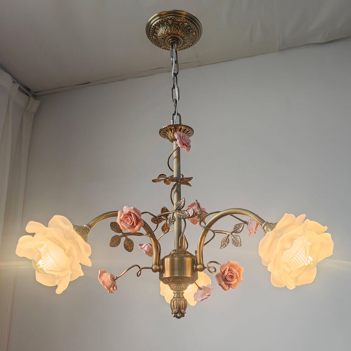 rosamund-chandelier