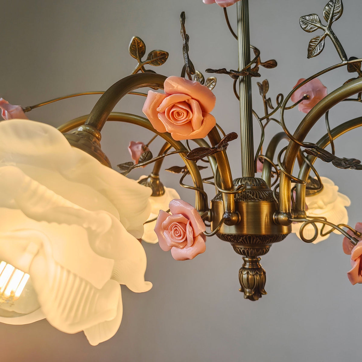 rosamund-chandelier