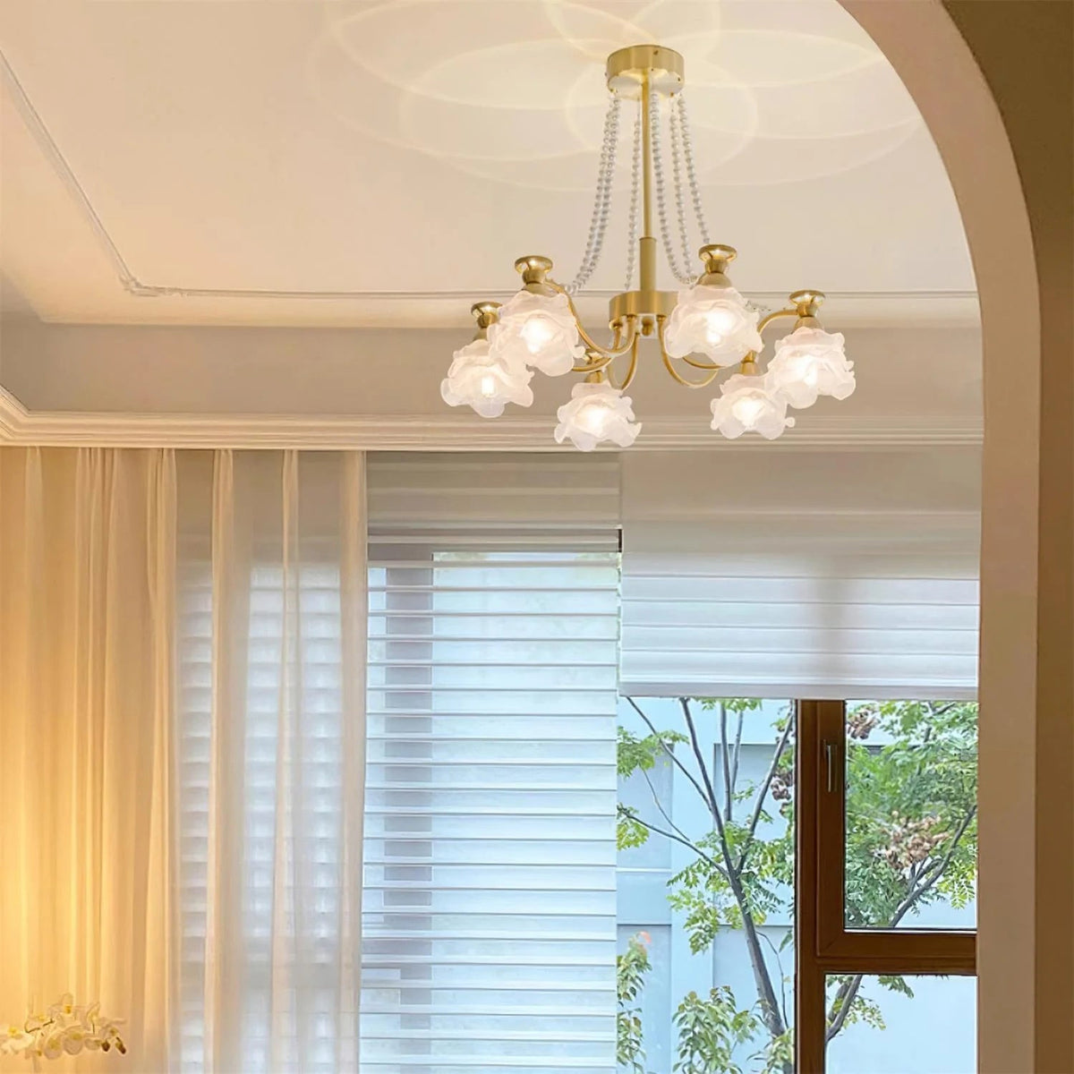 roses-landi-chandelier