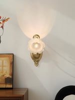 roses-landi-wall-lamp