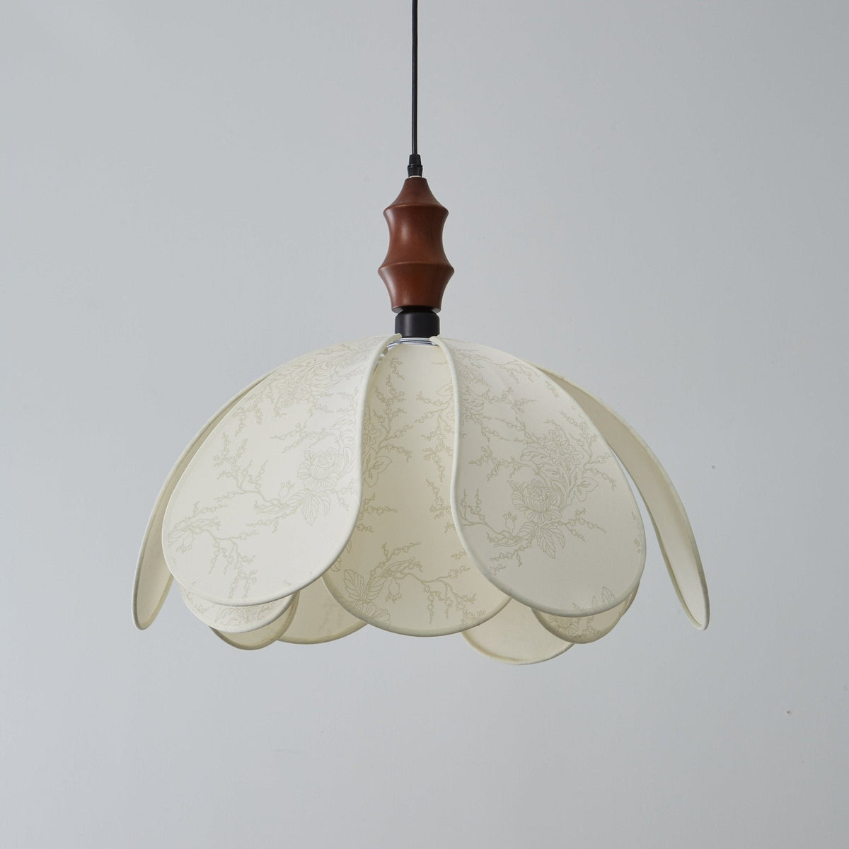 Roswyn Petal Pendant Light – Modern Designer Hanging Lamp for Dining & Living Spaces