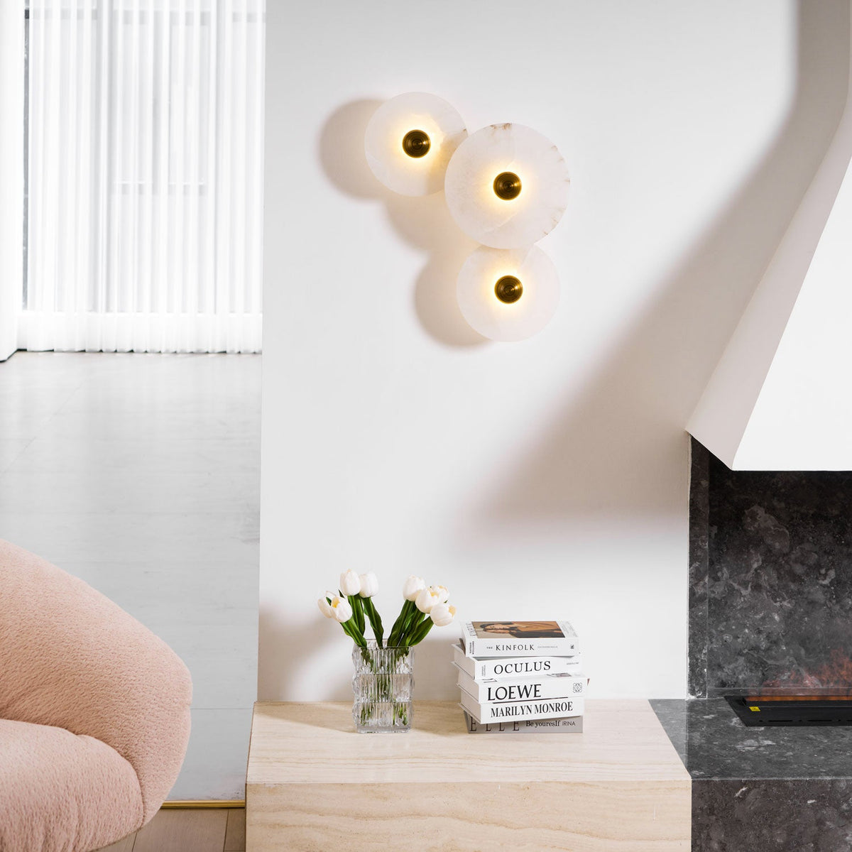 Nayra Alabaster Wall Sconce – Sculpted LED Wall Light in Natural Stone