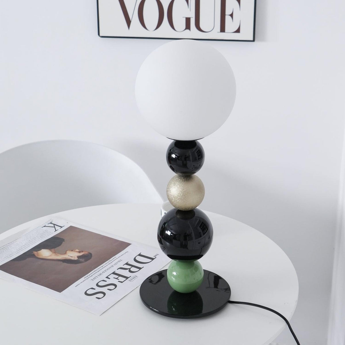 round-balls-stacking-table-lamp