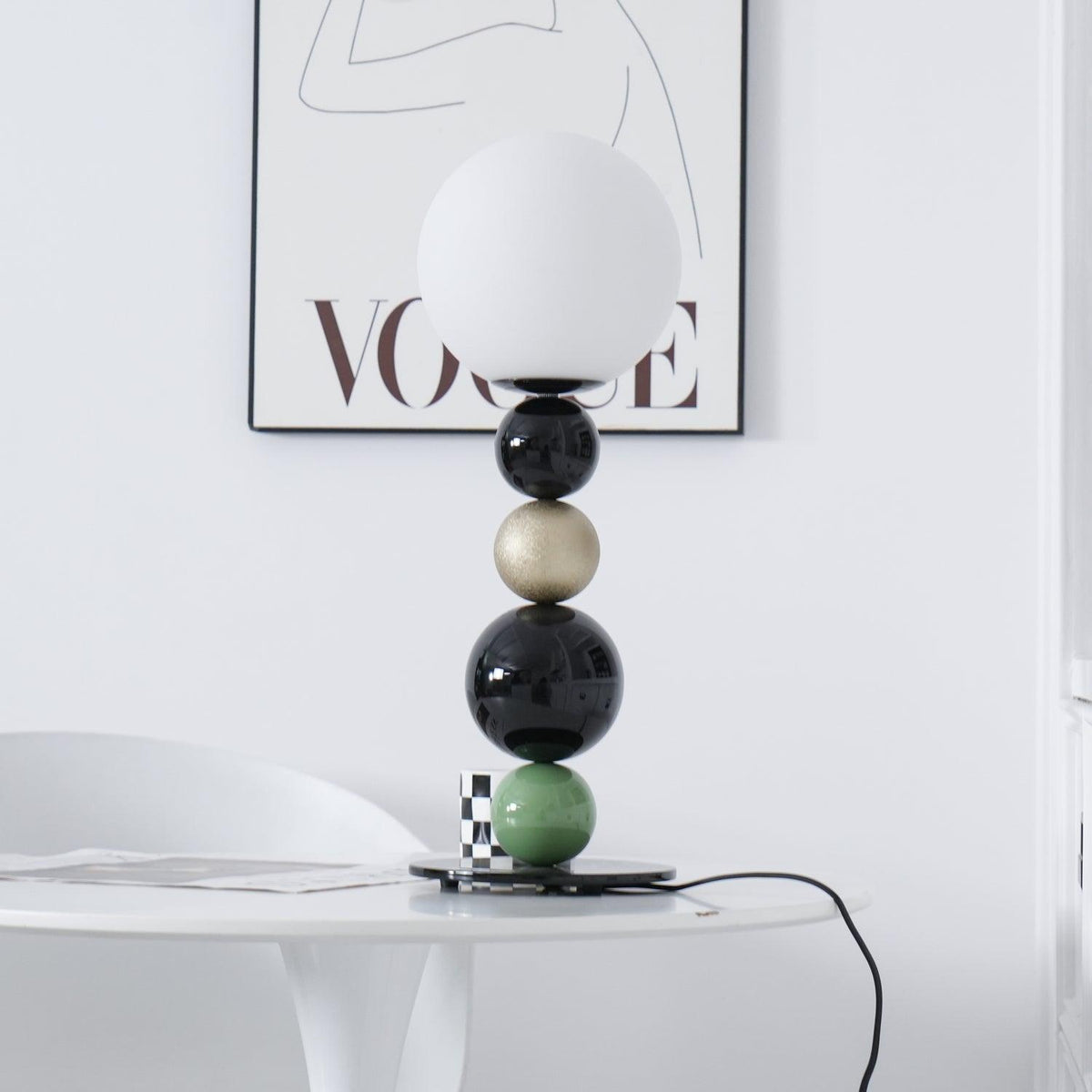 round-balls-stacking-table-lamp