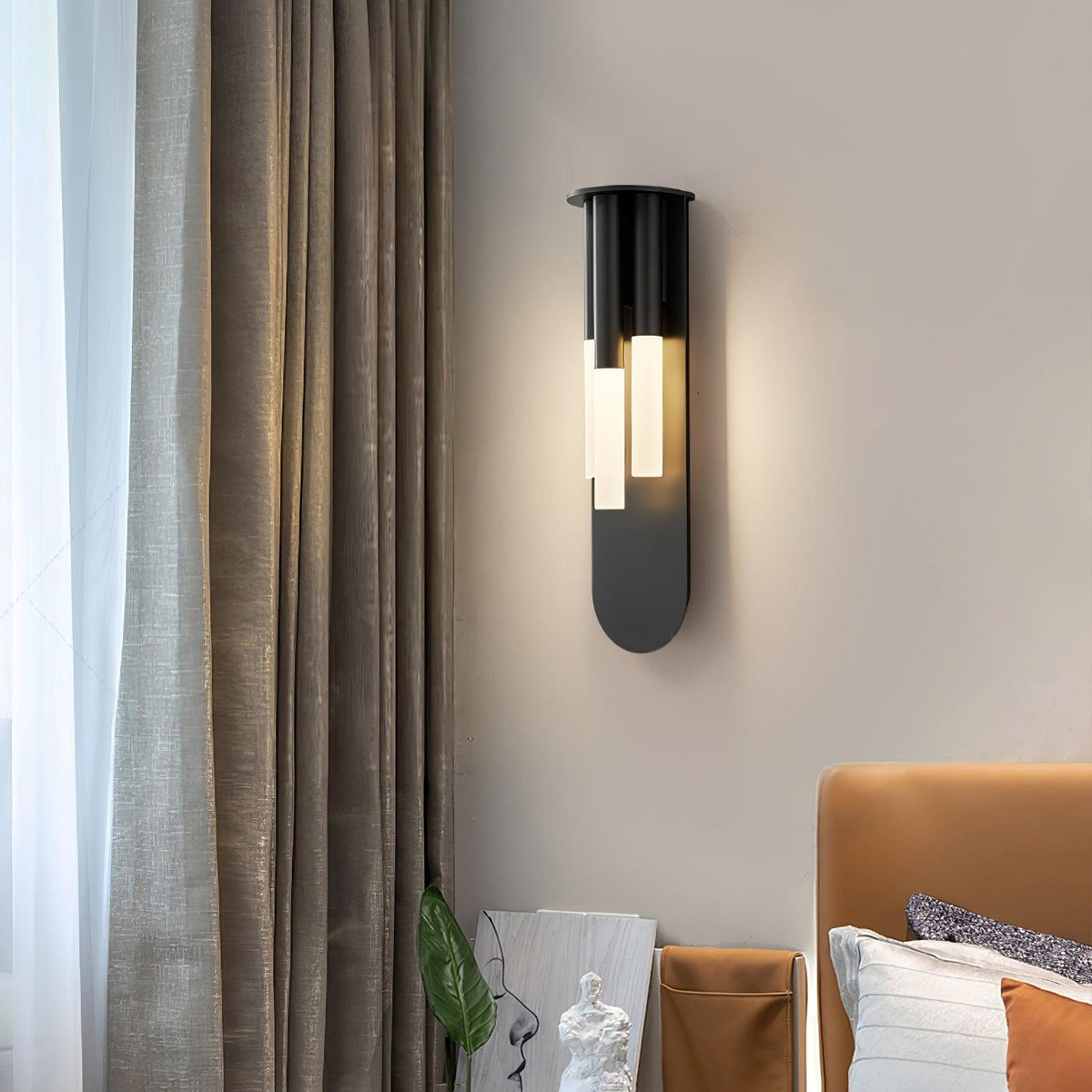 rousseau-wall-lamp