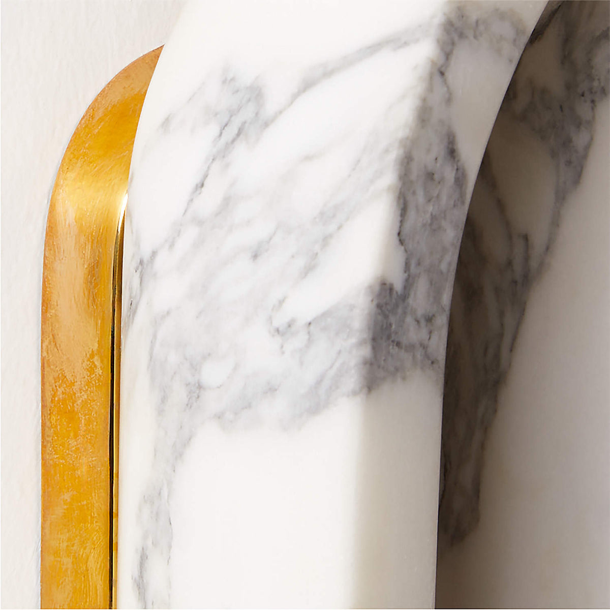 roxane-marble-wall-lamp