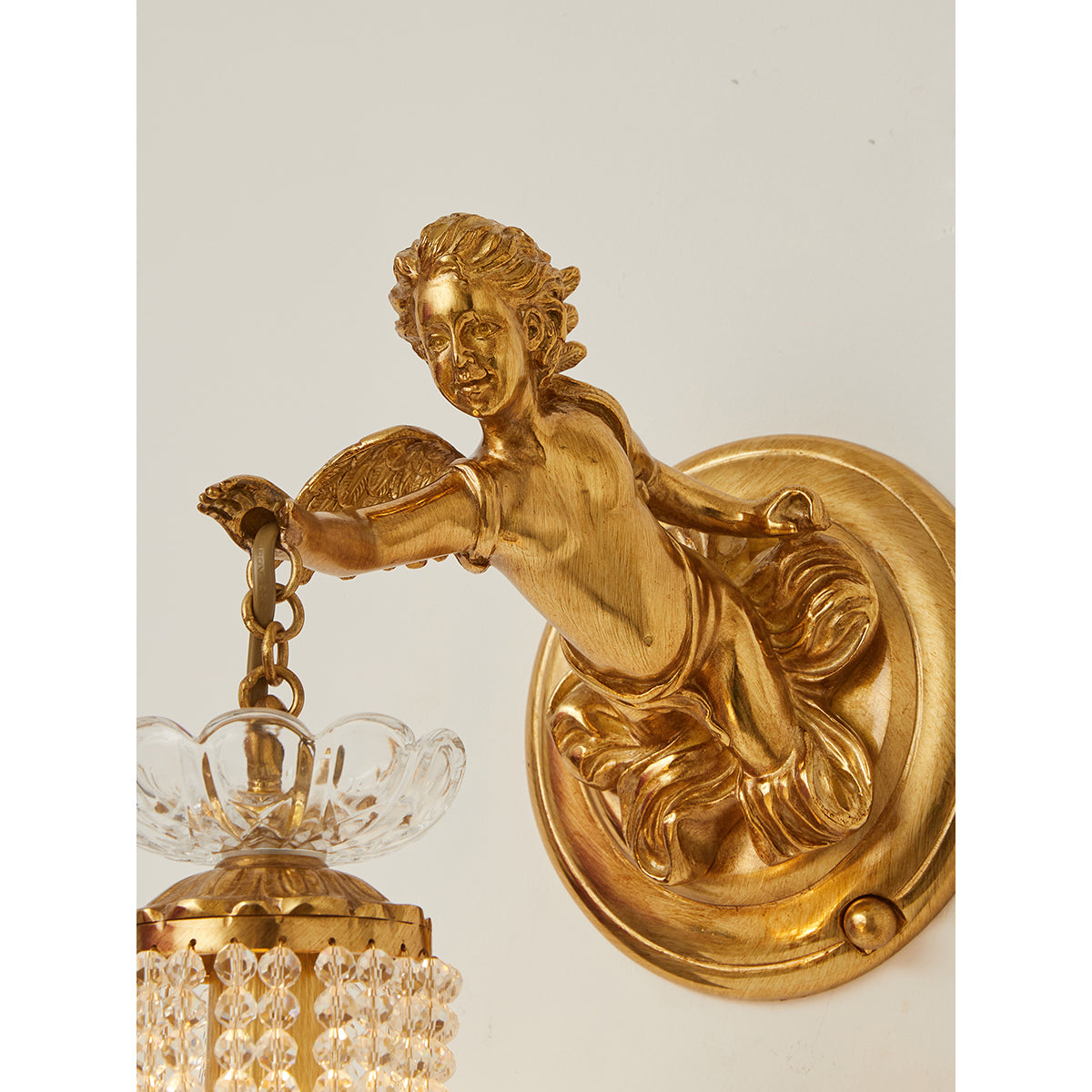 sabrina-angelic-wall-lamp