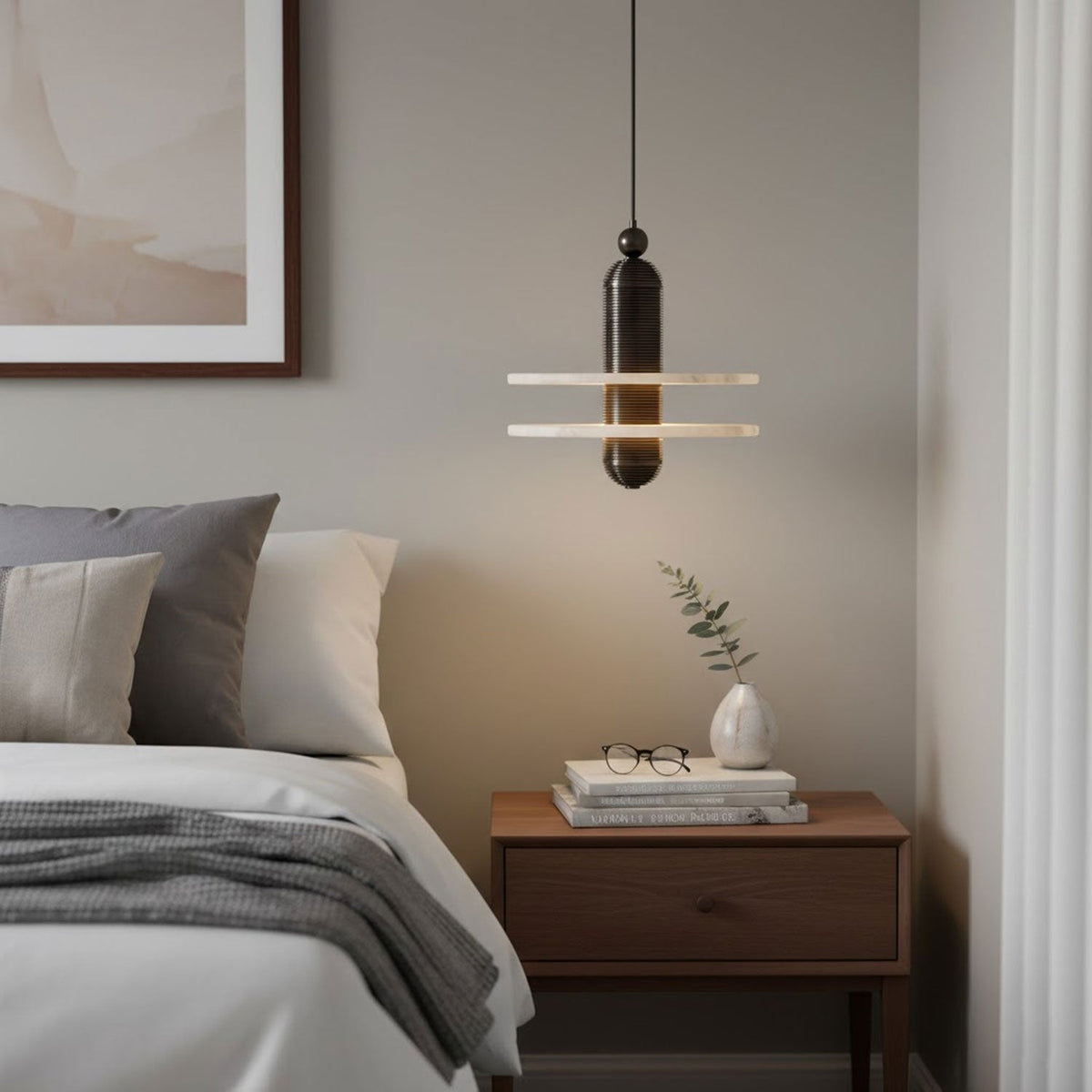 Saturn Alabaster Pendant Light – Sculptural Brass LED Chandelier