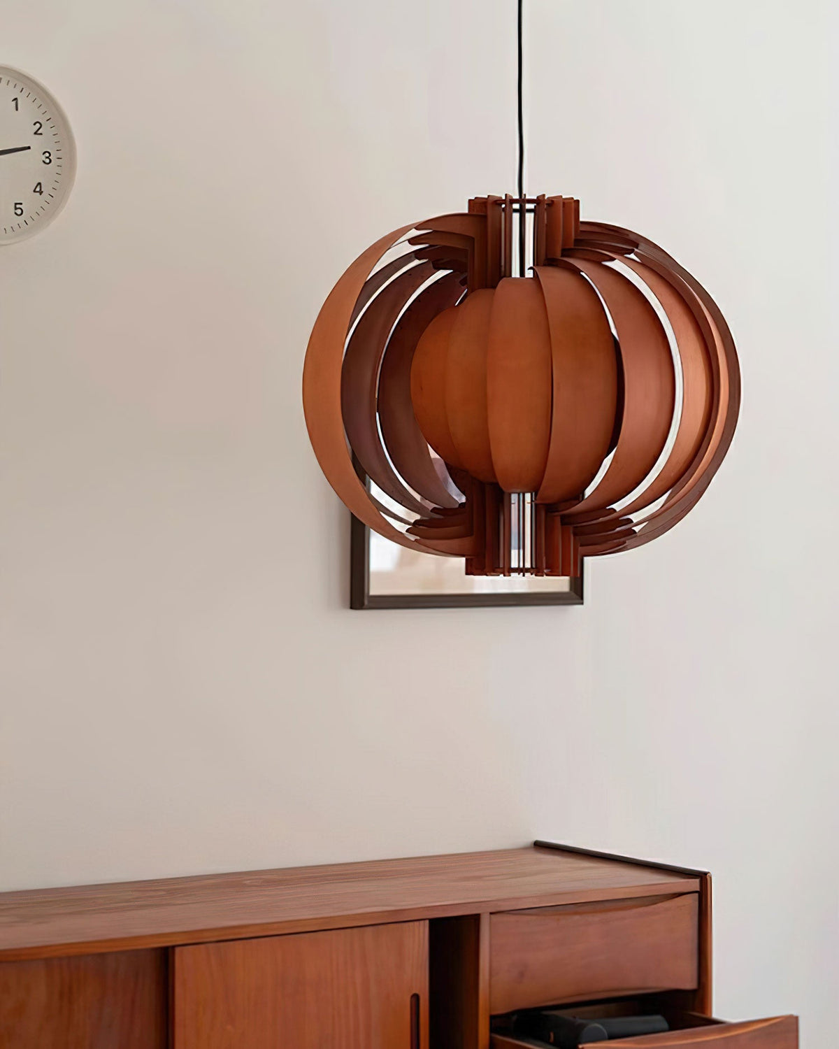 saturn-ring-pendant-light