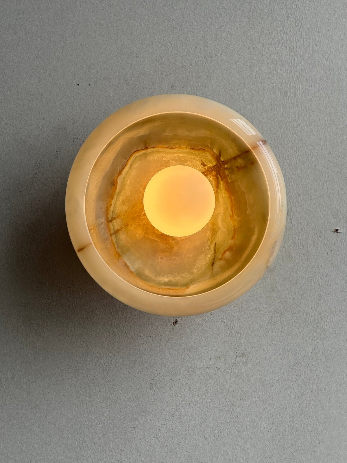 piedra-marble-wall-lamp